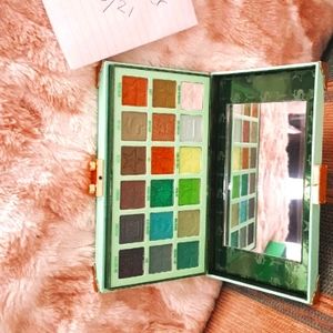 Jefree star blood money eyeshadow and lip kit